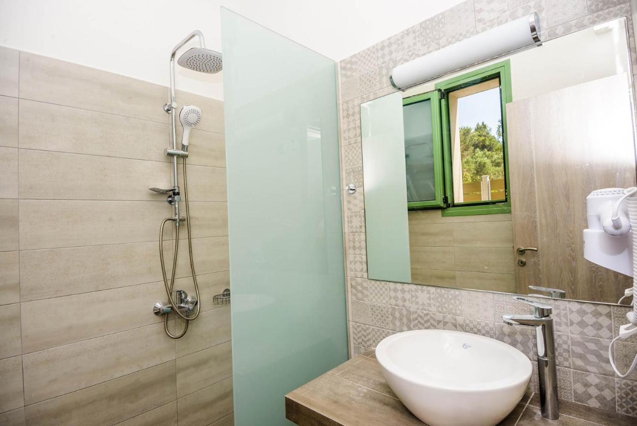 Tzogias Apartments Pan Λάσση Εξωτερικό φωτογραφία