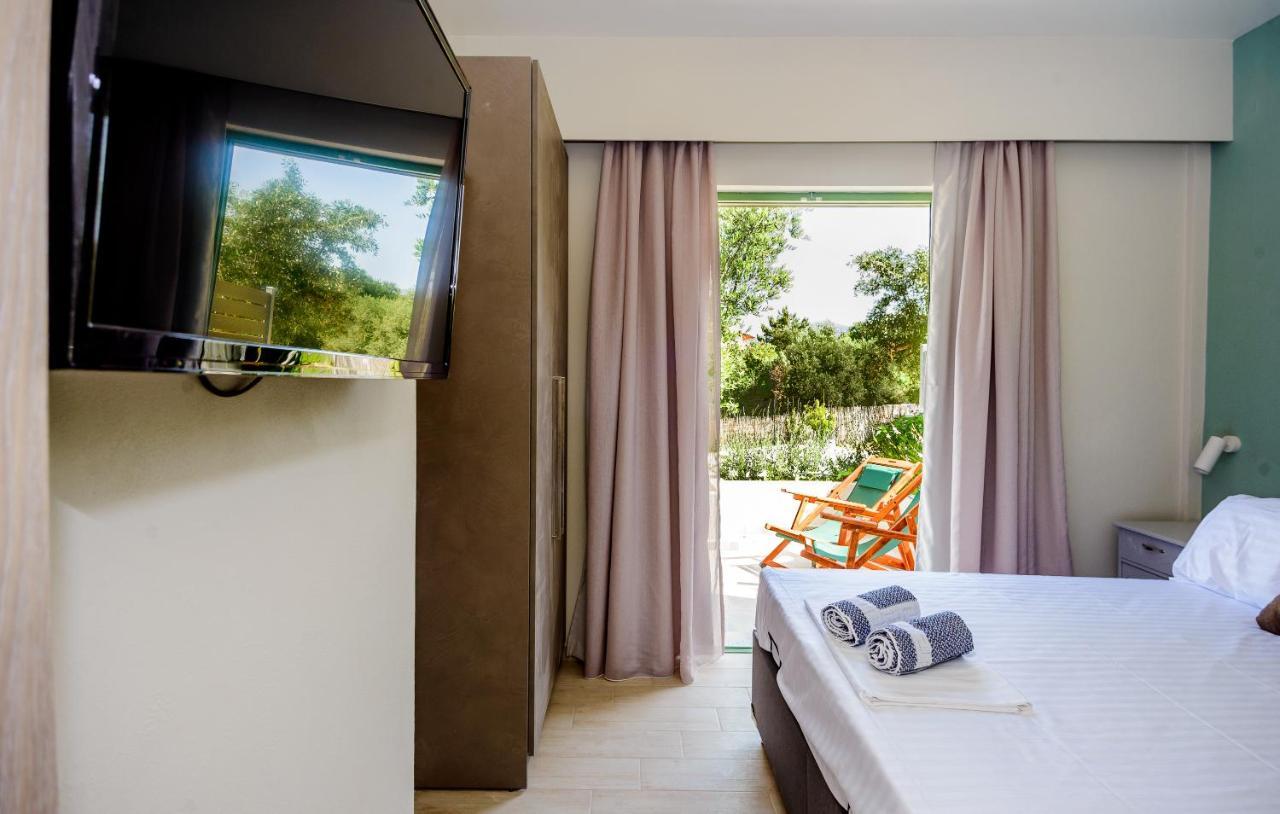 Tzogias Apartments Pan Λάσση Εξωτερικό φωτογραφία