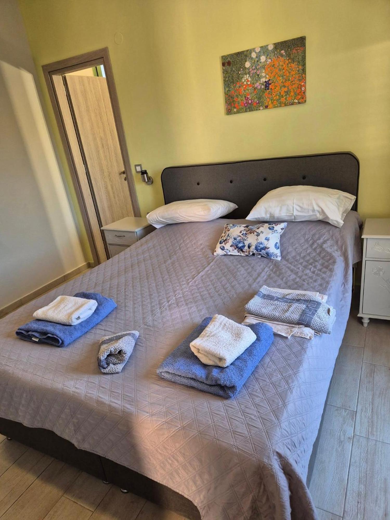 Tzogias Apartments Pan Λάσση Εξωτερικό φωτογραφία